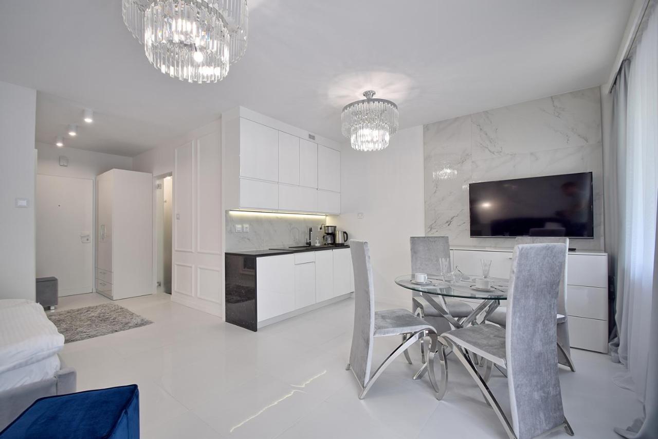 Crystal Apartament 80M Od Plazy, Przy Latarni Morskiej كولوبرزيغ المظهر الخارجي الصورة